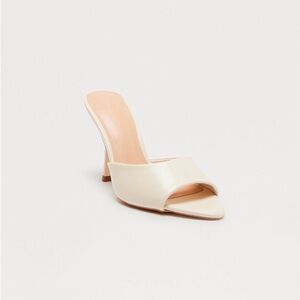 Fashion Nova Cream Open-Toe Heels